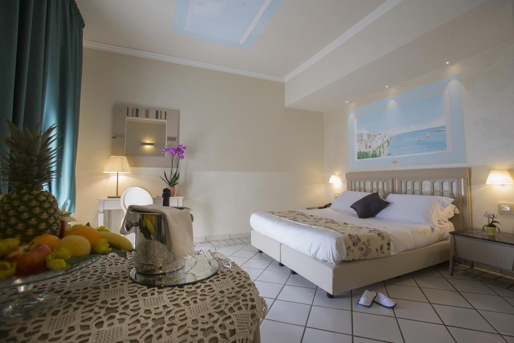 Hotel Hermitage Galatina Buitenkant foto