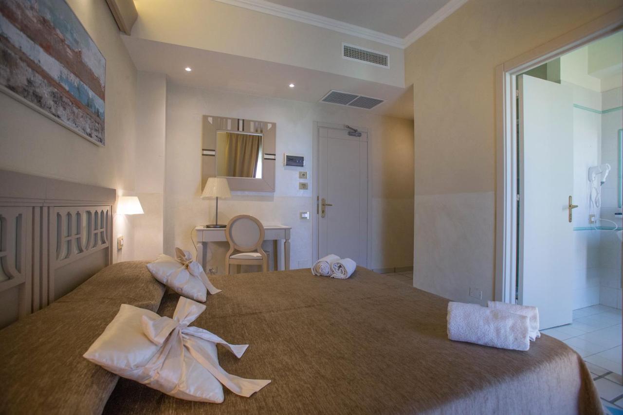 Hotel Hermitage Galatina Buitenkant foto
